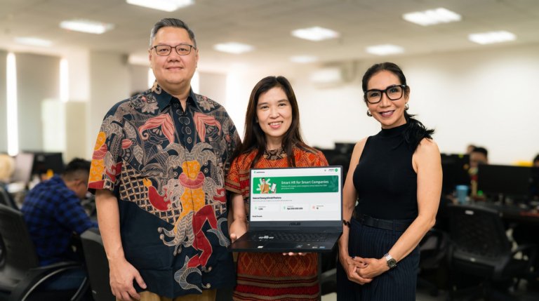Andal Kharisma HCM: 4 Solusi Cerdas Transformasi HR